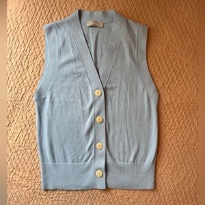 NWOT Everlane Cotton-Merino Blend Sweater Vest in Light Blue w White Buttons, S
